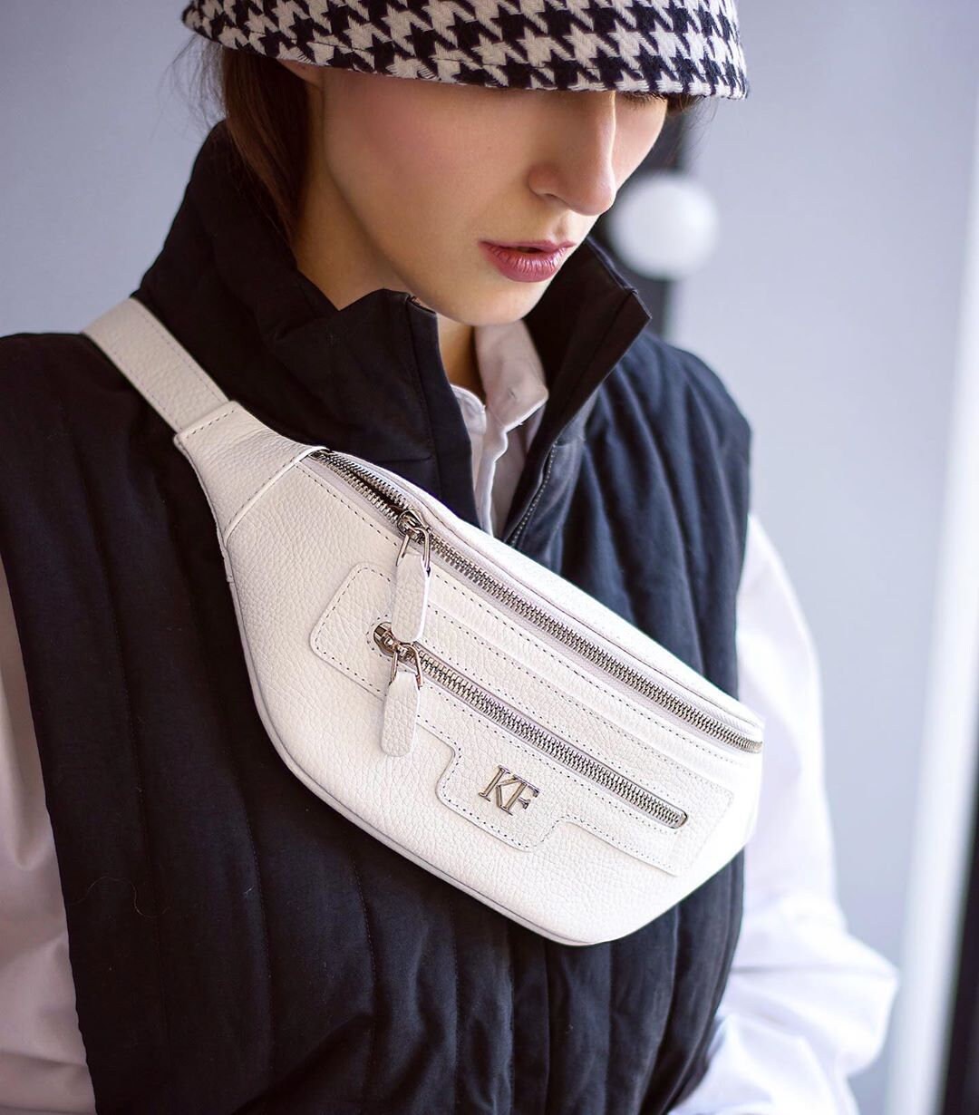 Leather women's Banana bag, White Leather Banana bag, Women's Bananka bag, Leather belt Bananka bag KF-3480 - Image 6